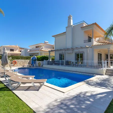 Вилла Luxury In With Heated Private Pool Албуфейра