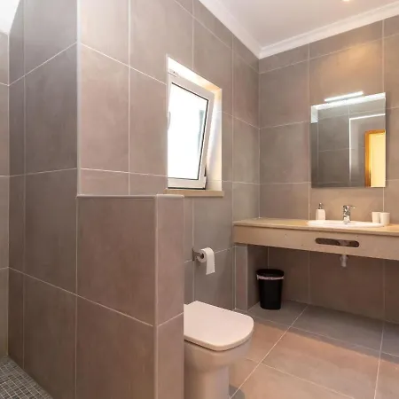 Luxury In With Heated Private Pool Вилла