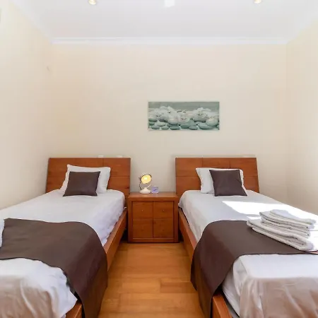 Luxury In With Heated Private Pool Вилла